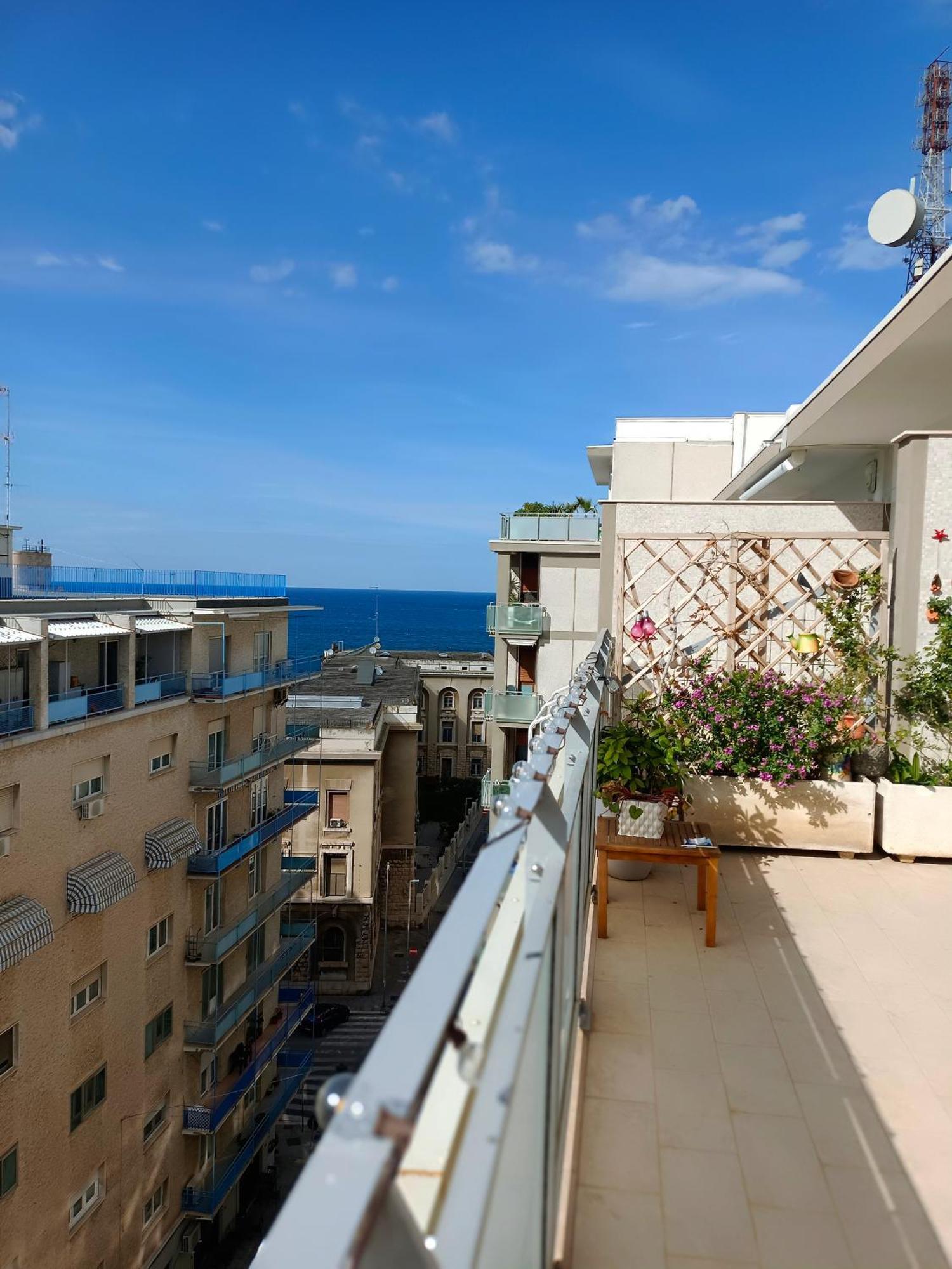 Apartamento La Dimora Vista Mare Bari Exterior foto